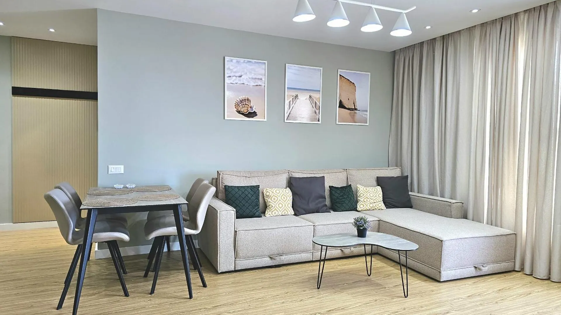 Pawel Apartment - 306 Saranda 0*,